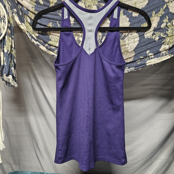 3/$10 Under Armour | Purple Ribbed Title Boxing Racer Back Tank Top size Small - Picture 4 of 6